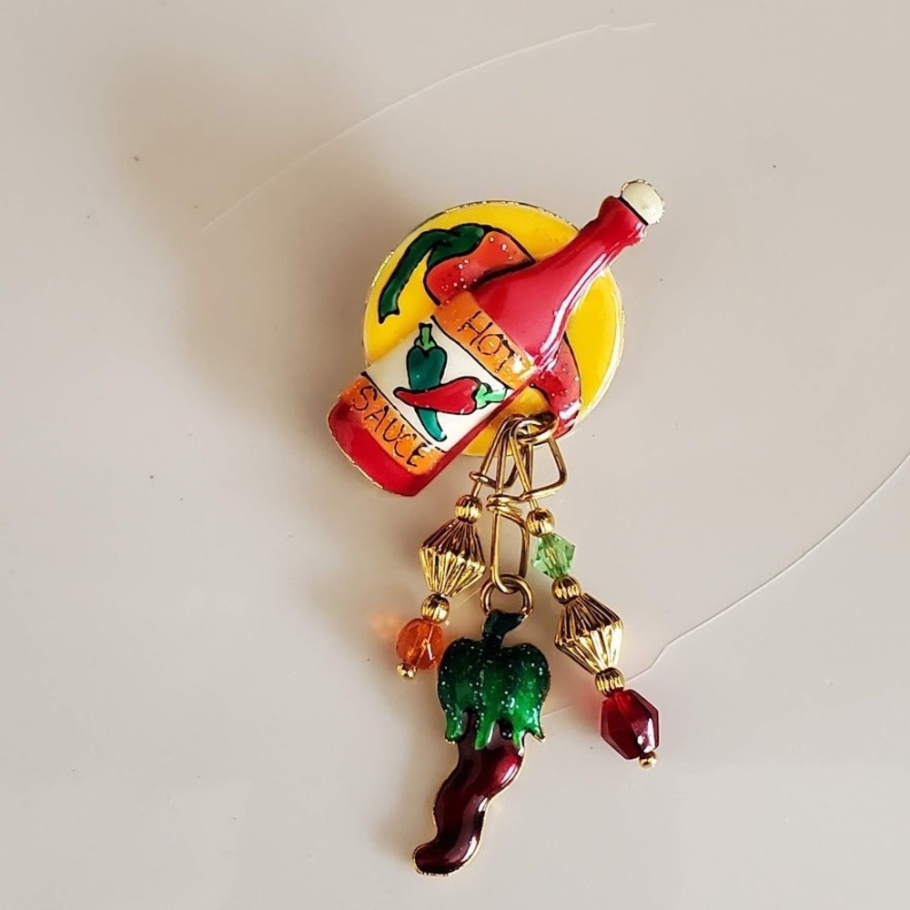 LUNCH AT THE RITZ Earring Womens Hot‎ Sauce Chili Pepper Dangle Single READ - Picture 3 of 4